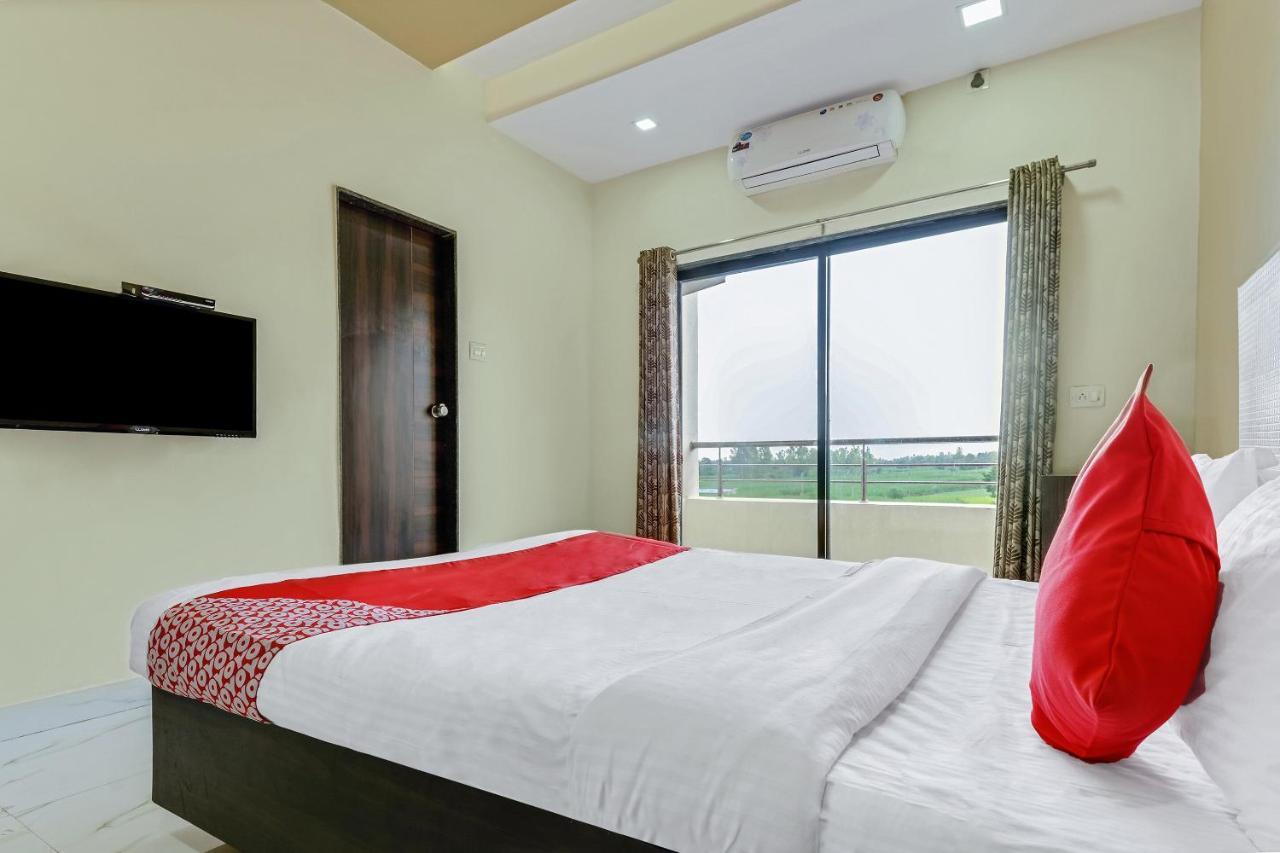 Oyo 48352 Hotel Bhagyalaxmi Kāla Exterior foto