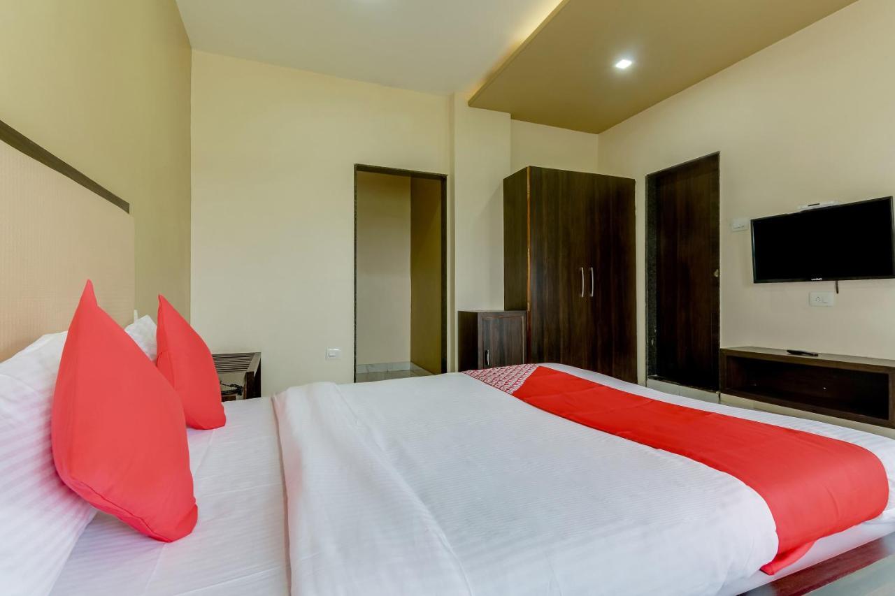 Oyo 48352 Hotel Bhagyalaxmi Kāla Exterior foto