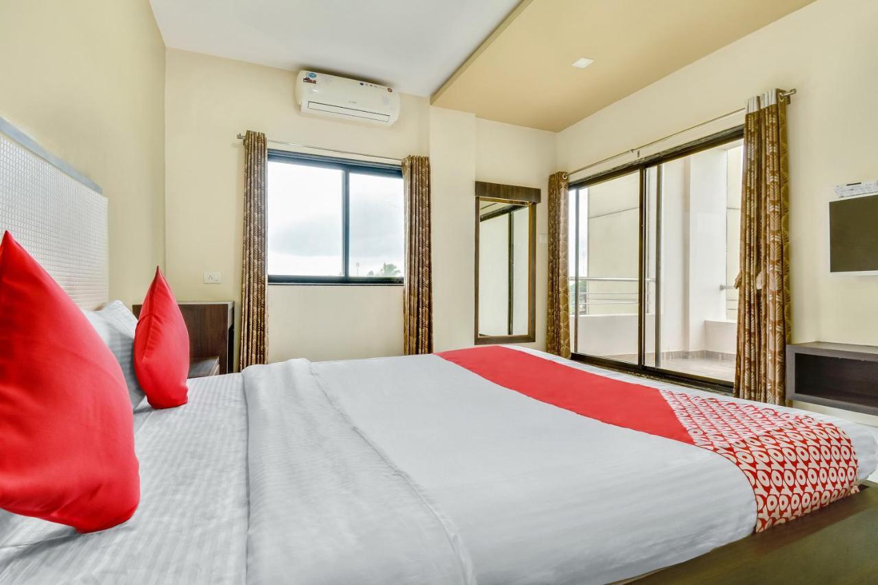 Oyo 48352 Hotel Bhagyalaxmi Kāla Exterior foto
